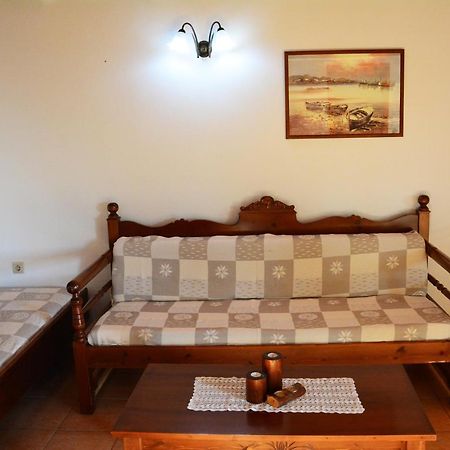 Plakalona Apartments Exopoli Екстериор снимка
