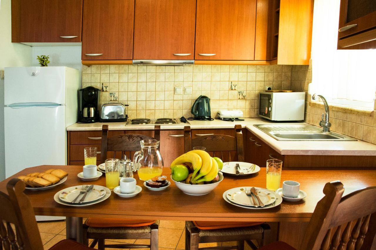 Plakalona Apartments Exopoli Екстериор снимка