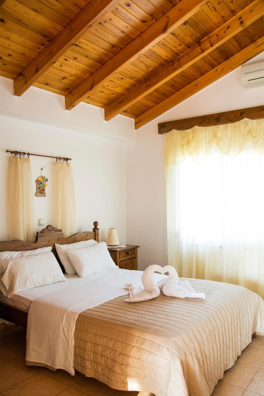 Plakalona Apartments Exopoli Екстериор снимка